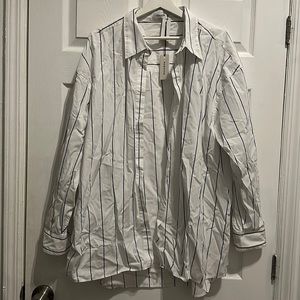 Aritzia babaton striped essential oversized boyfriend button down.New with tags